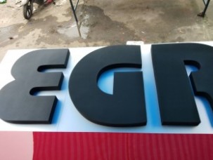 อักษรโลหะยกขอบทำสี EGR .1