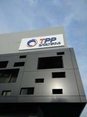 อักษรอะคิลิคติดแผ่นอะคิลิค3