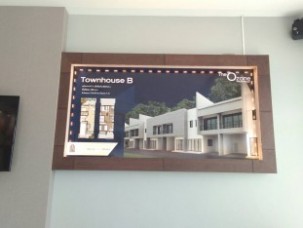 ป้ายอะคิลิคติดสติ๊กเกอร์ ติดไฟรอบกรอบ1