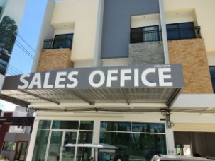 ตัวอักษรโลหะทำสีพ่นรถ